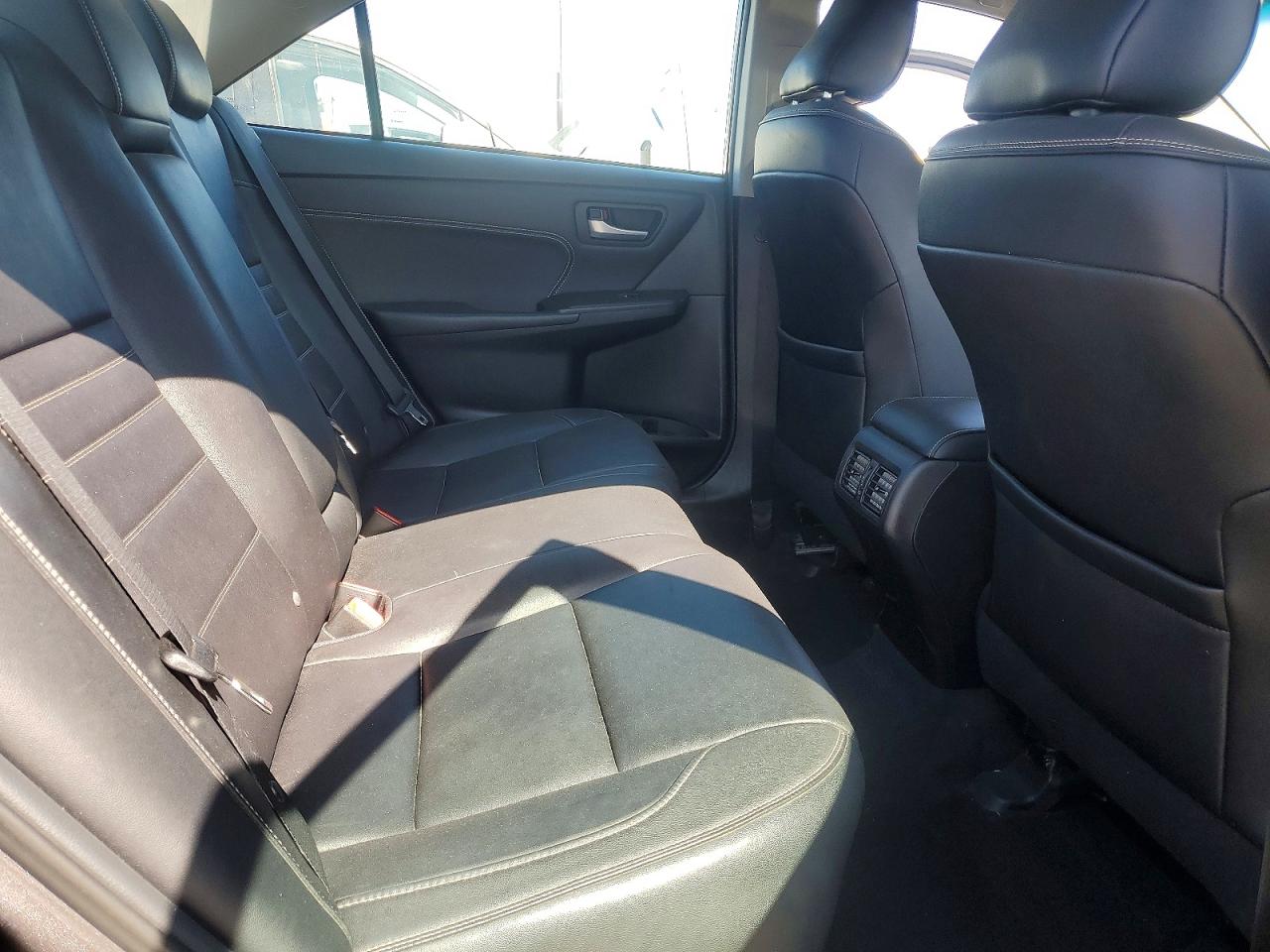2015 Toyota Camry Xle Gray vin: 4T4BF1FK0FR495504