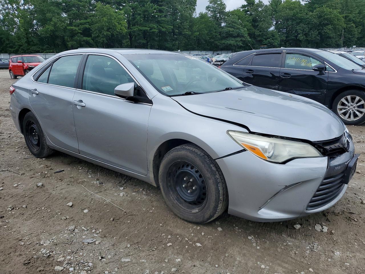2015 Toyota Camry Le Silver vin: 4T4BF1FK0FR499777