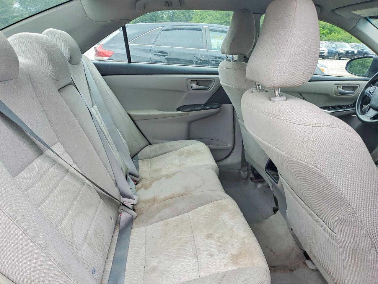 2015 Toyota Camry Le Silver vin: 4T4BF1FK0FR499777