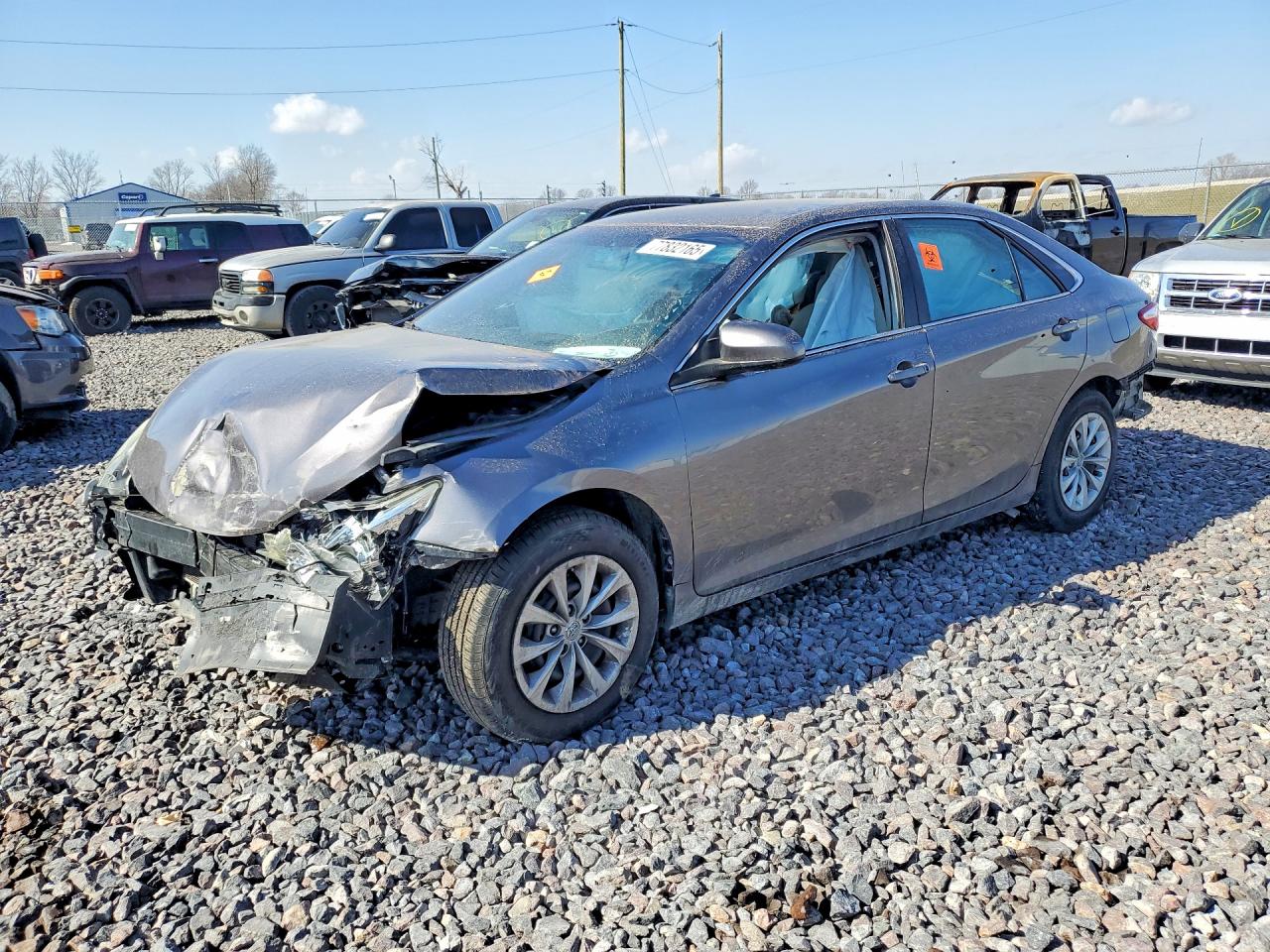 2015 Toyota Camry Le Gray vin: 4T4BF1FK0FR506548