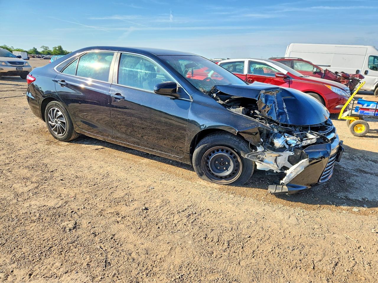 2015 Toyota Camry Le Черный vin: 4T4BF1FK0FR514357