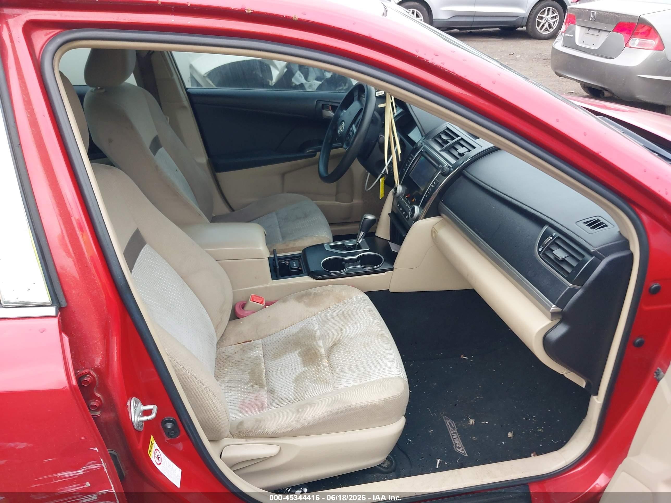 2012 Toyota Camry Le Красный vin: 4T4BF1FK1CR198298