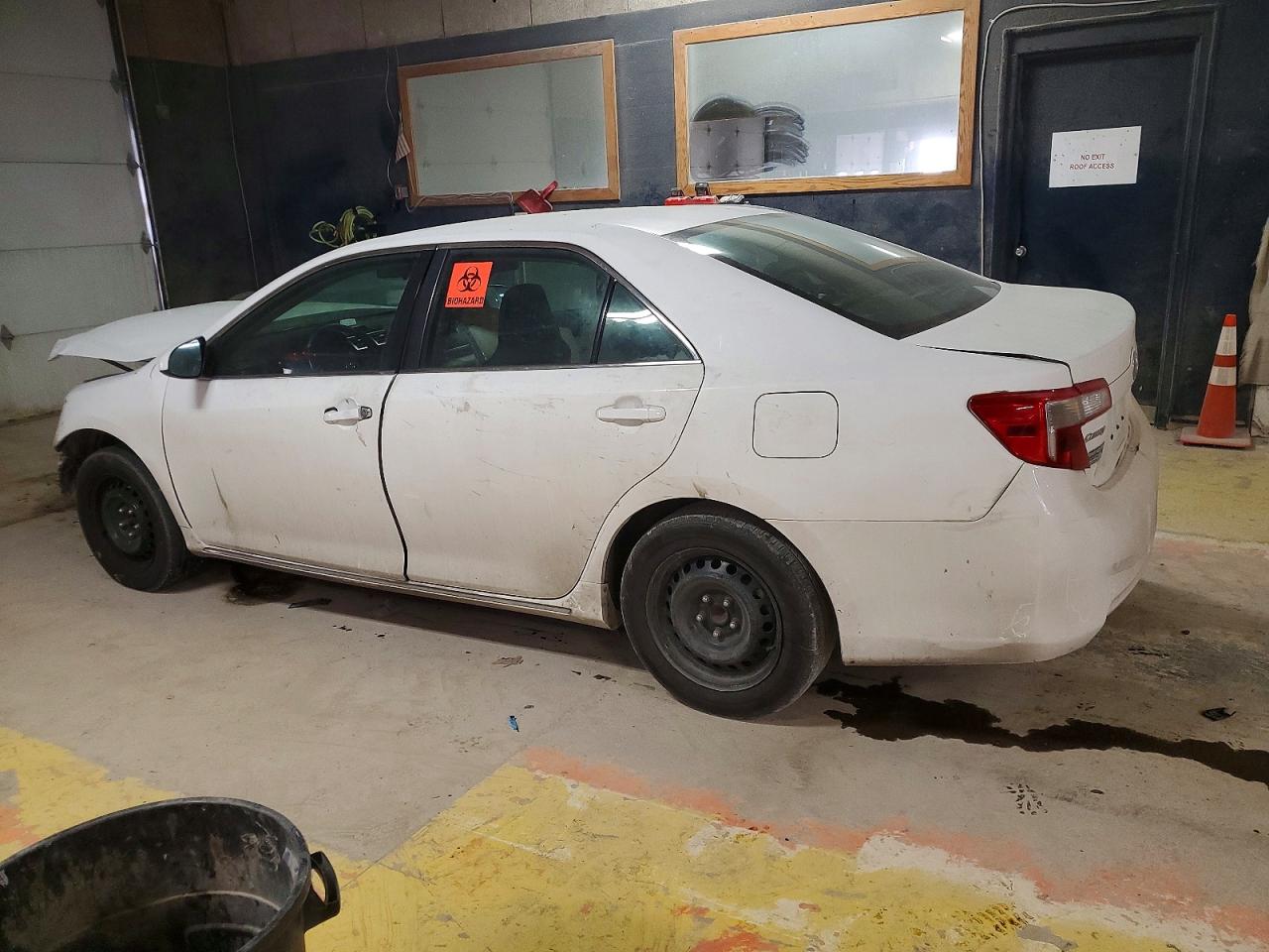 2012 Toyota Camry Base White vin: 4T4BF1FK1CR200874