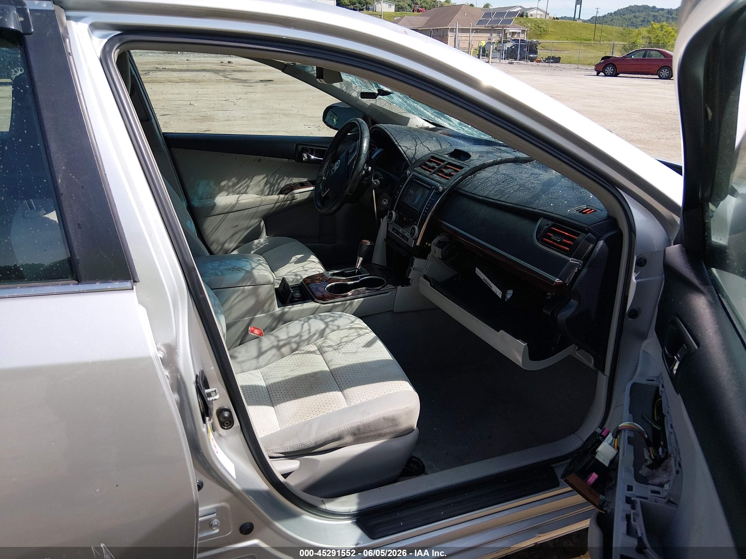 2012 Toyota Camry Xle Silver vin: 4T4BF1FK1CR212913
