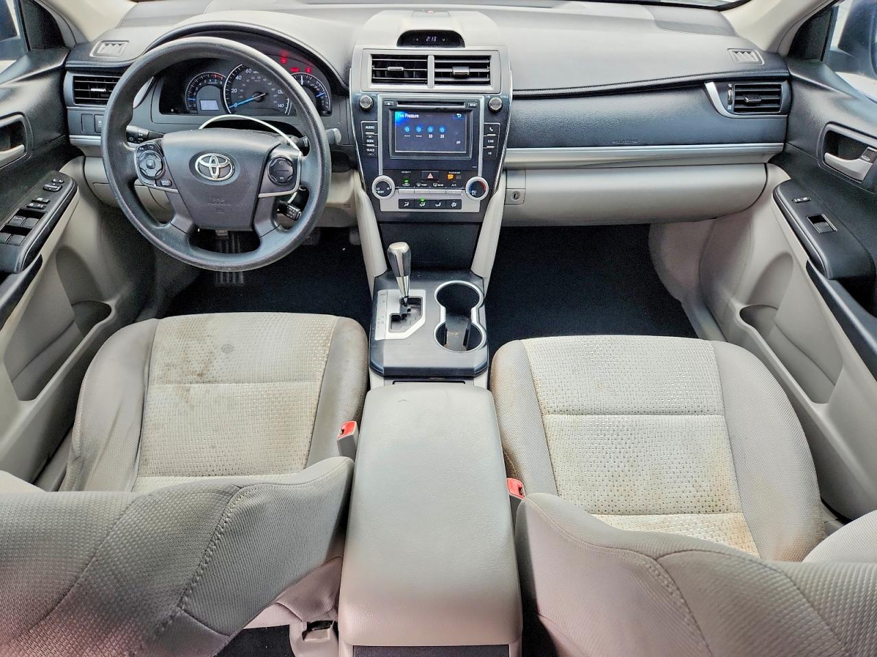 2012 Toyota Camry Le White vin: 4T4BF1FK1CR247841