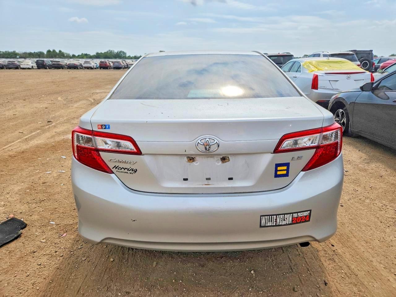 2013 Toyota Camry Le Silver vin: 4T4BF1FK1DR276449
