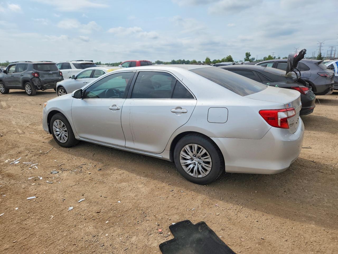2013 Toyota Camry Le Silver vin: 4T4BF1FK1DR276449