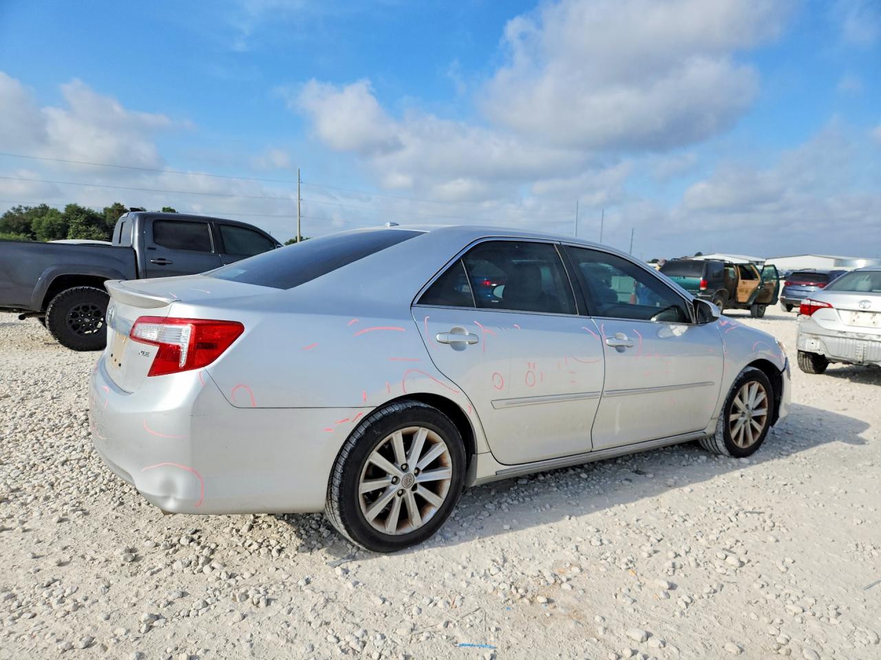 2013 Toyota Camry Xle Silver vin: 4T4BF1FK1DR277536