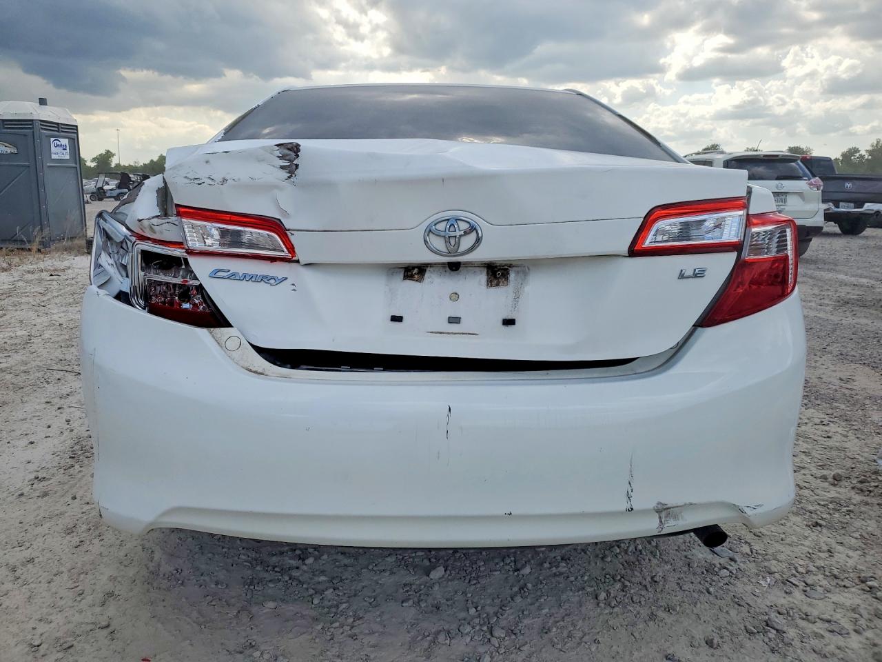2013 Toyota Camry White vin: 4T4BF1FK1DR282493