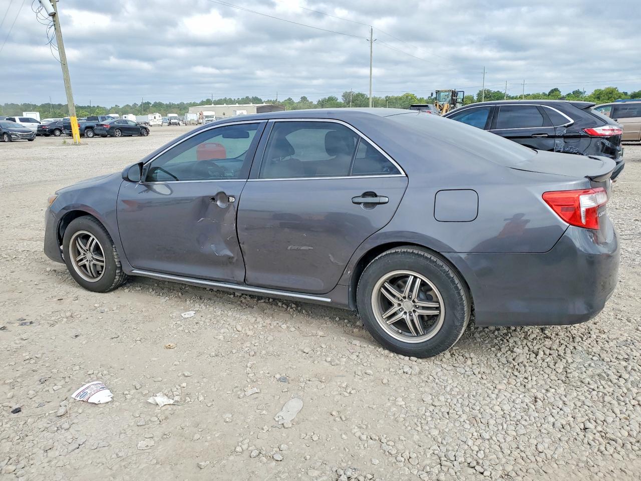 2013 Toyota Camry Le Gray vin: 4T4BF1FK1DR283398