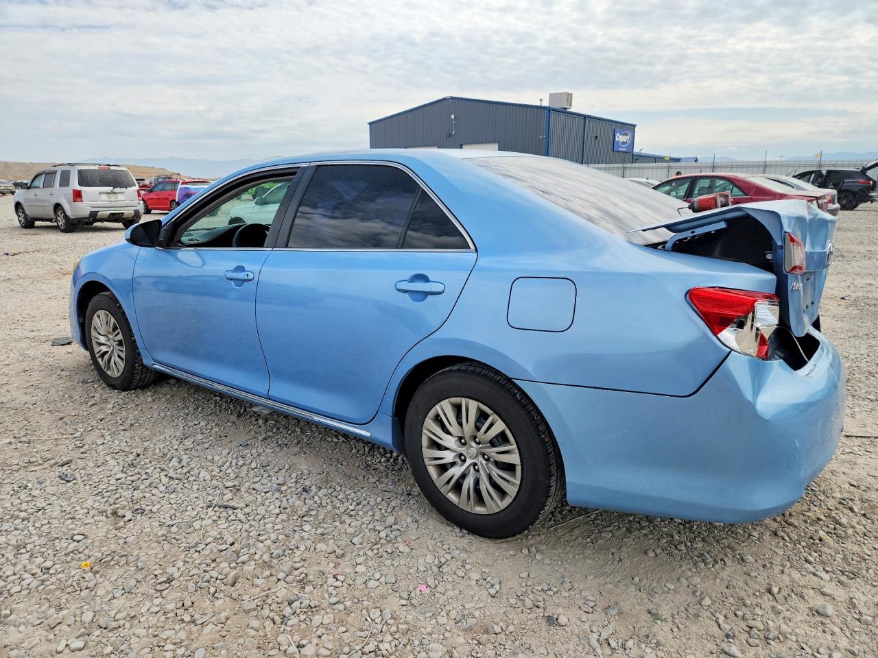 2013 Toyota Camry Le Blue vin: 4T4BF1FK1DR300832