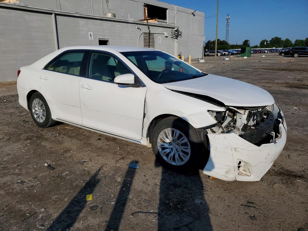 2013 Toyota Camry Le White vin: 4T4BF1FK1DR310485