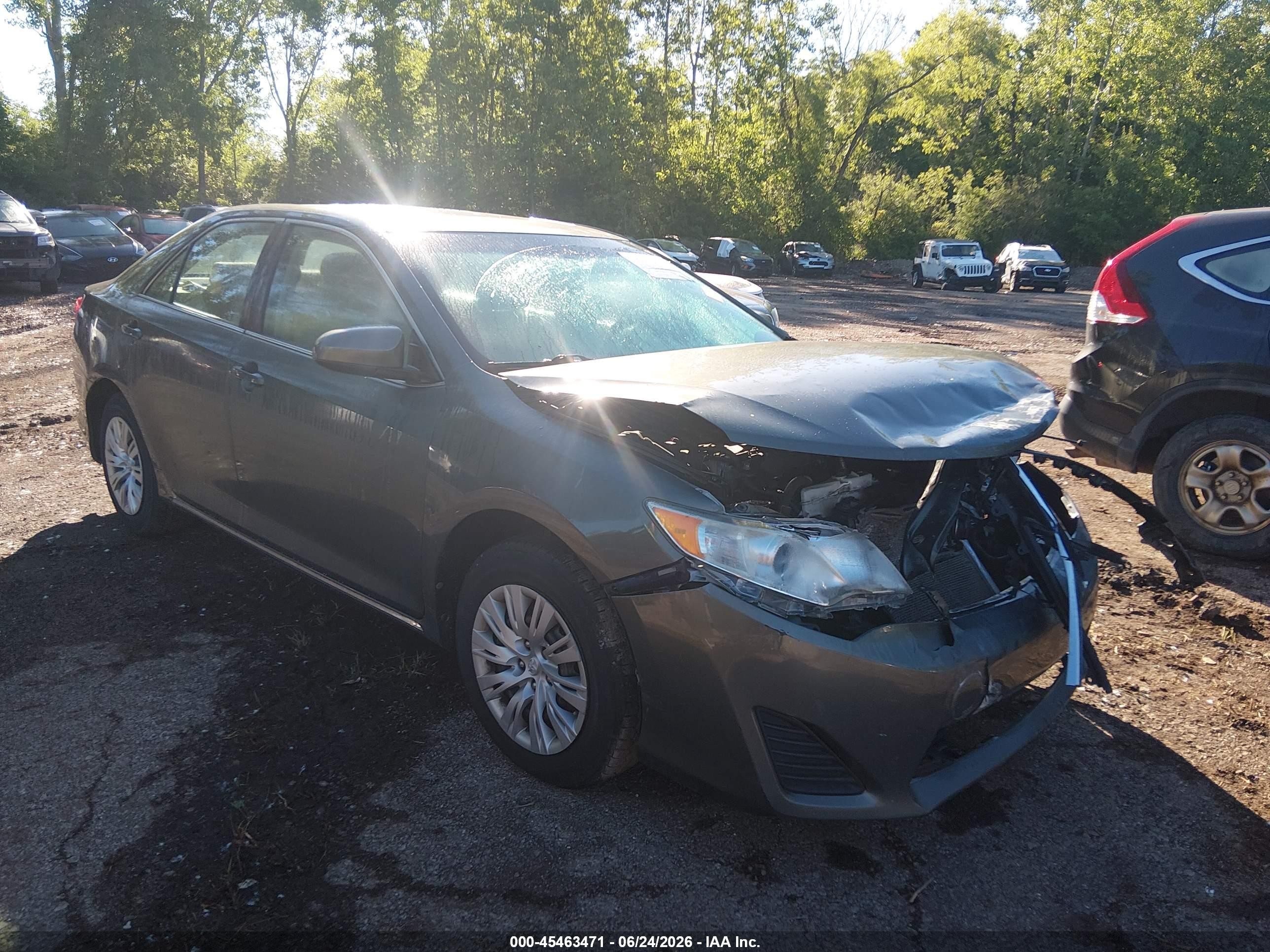 2013 Toyota Camry Le Серый vin: 4T4BF1FK1DR311619