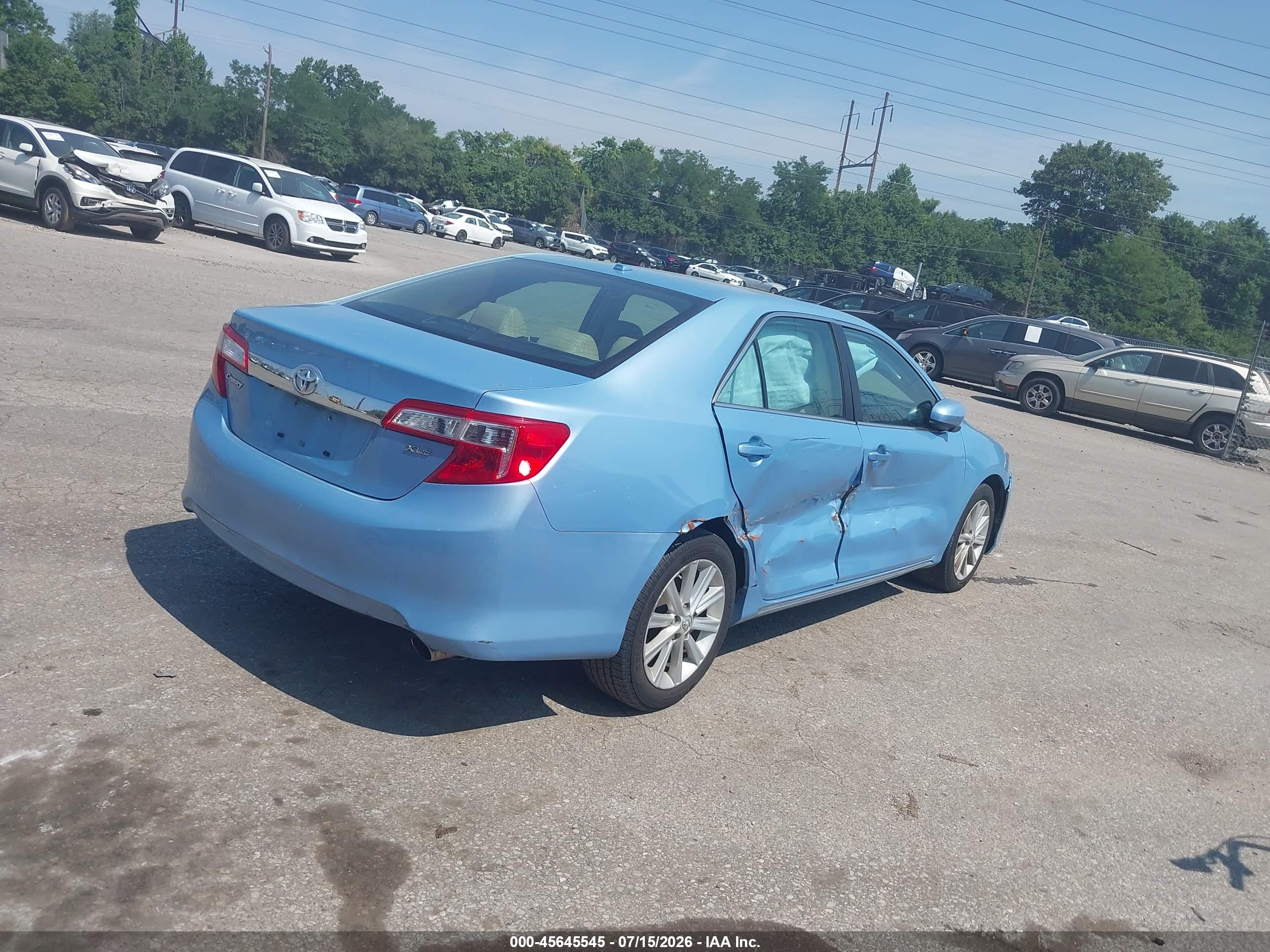 2013 Toyota Camry Xle Light Blue vin: 4T4BF1FK1DR325097