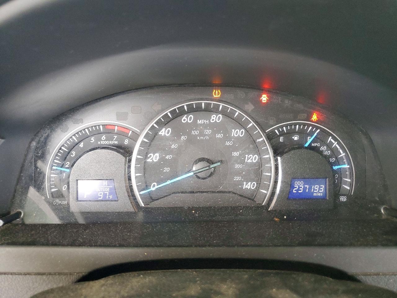 2013 Toyota Camry Le Silver vin: 4T4BF1FK1DR334463