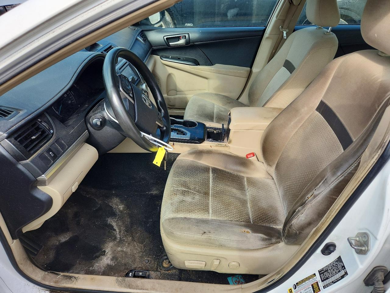 2014 Toyota Camry Le White vin: 4T4BF1FK1ER341415