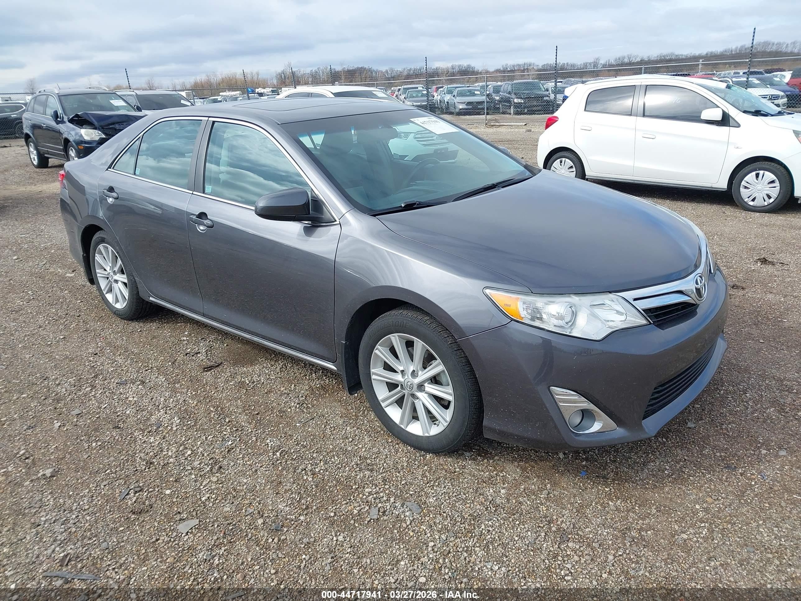 2014 Toyota Camry Xle Gray vin: 4T4BF1FK1ER341737