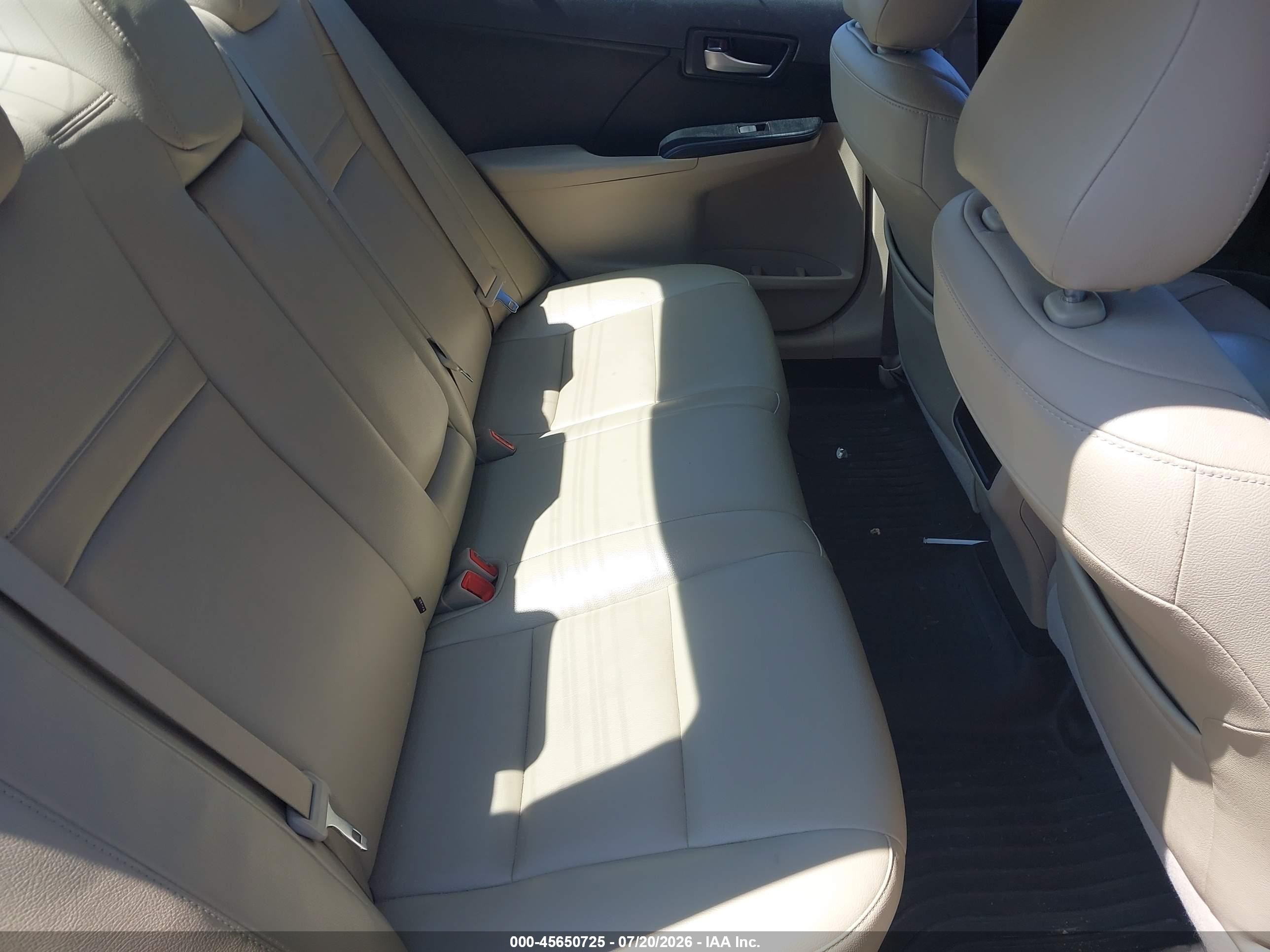 2014 Toyota Camry Le Зеленый vin: 4T4BF1FK1ER353399