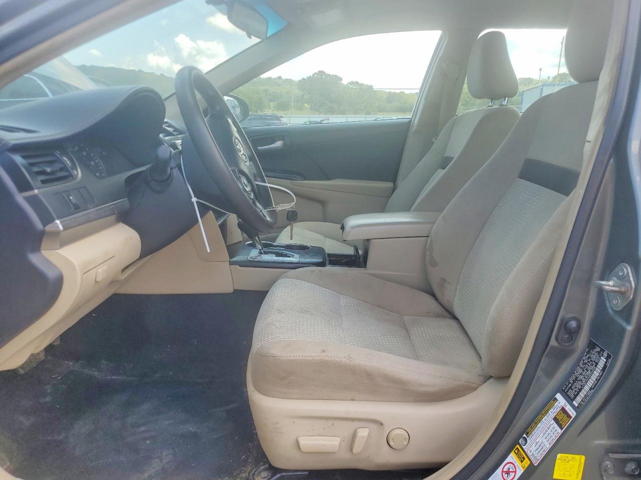 2014 Toyota Camry Le Green vin: 4T4BF1FK1ER372339