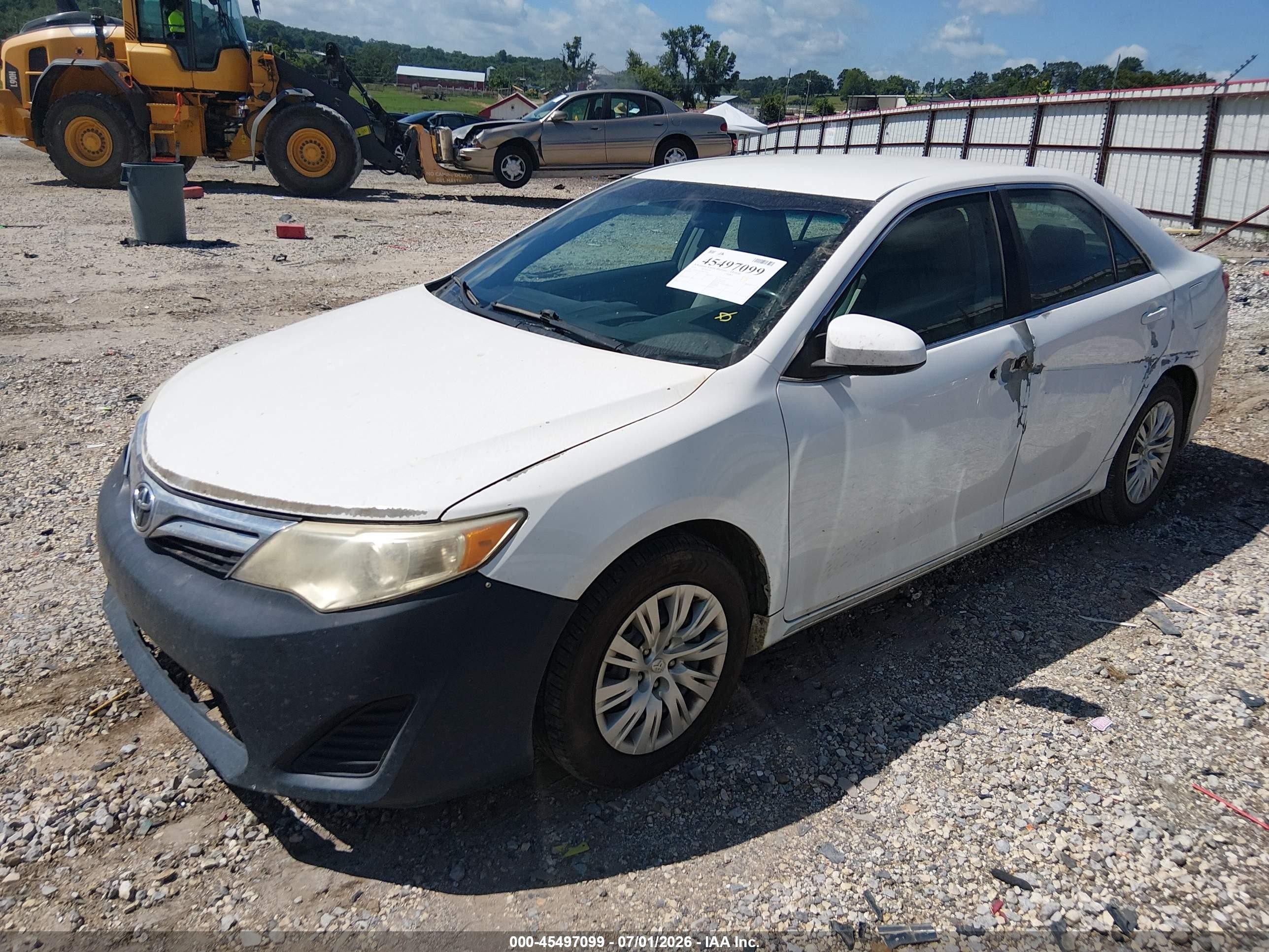 2014 Toyota Camry Le Белый vin: 4T4BF1FK1ER374382