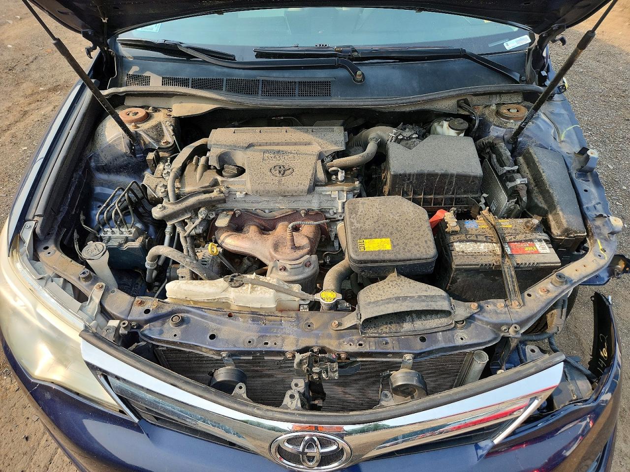 2014 Toyota Camry Le Blue vin: 4T4BF1FK1ER376102