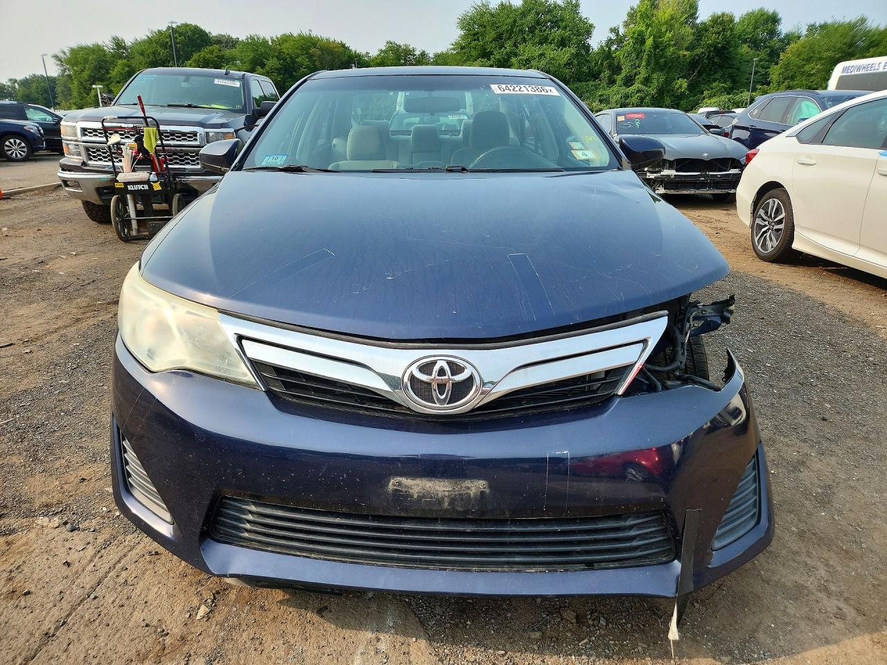 2014 Toyota Camry Le Blue vin: 4T4BF1FK1ER376102
