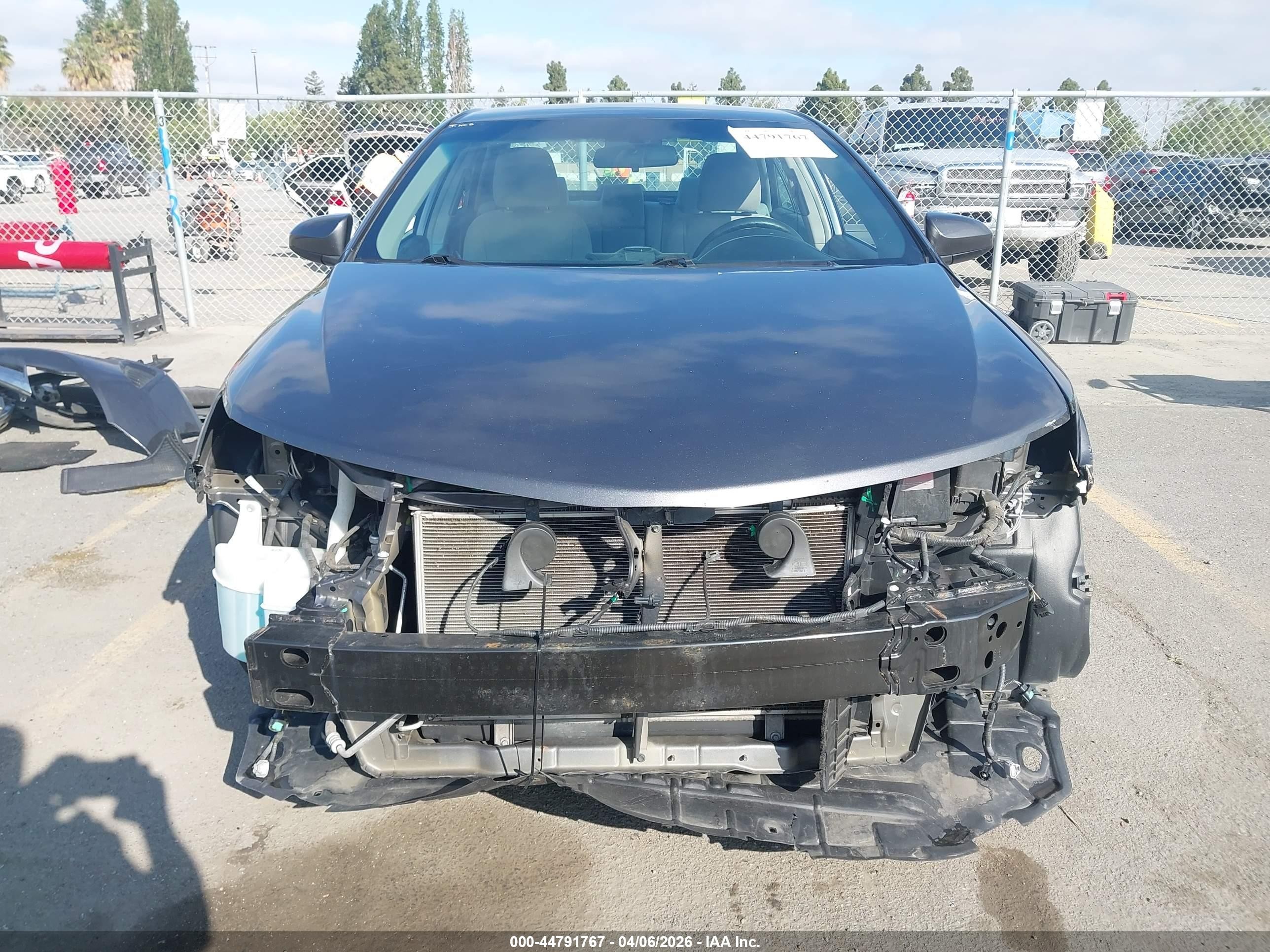 2014 Toyota Camry Le Green vin: 4T4BF1FK1ER379274