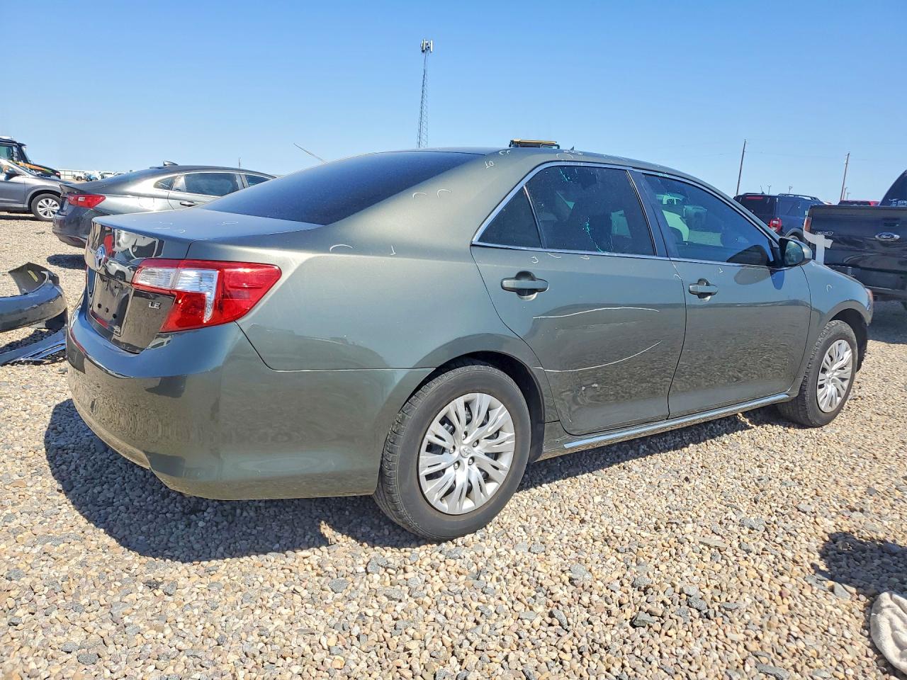2014 Toyota Camry Le Green vin: 4T4BF1FK1ER390694