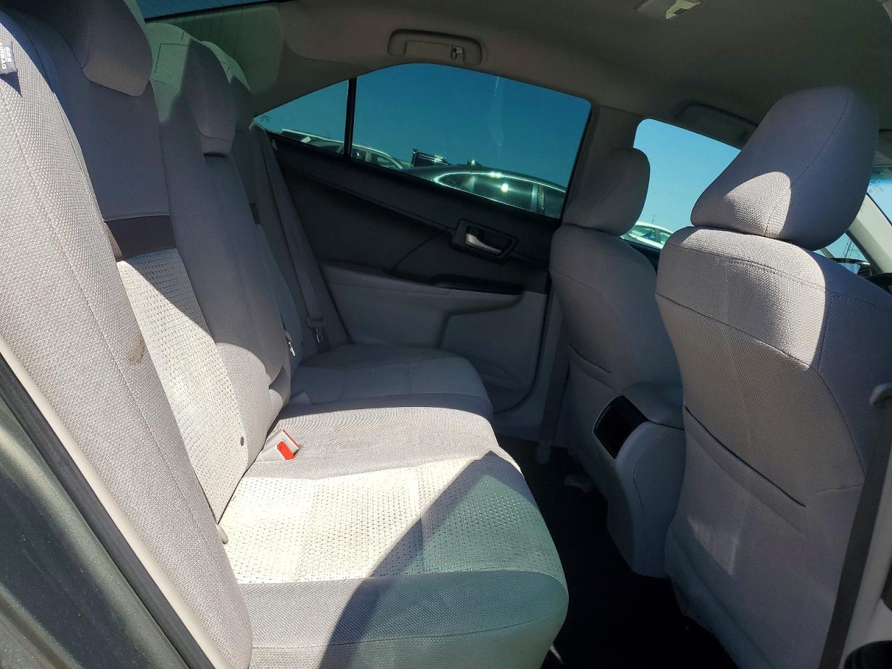 2014 Toyota Camry Le Green vin: 4T4BF1FK1ER390694