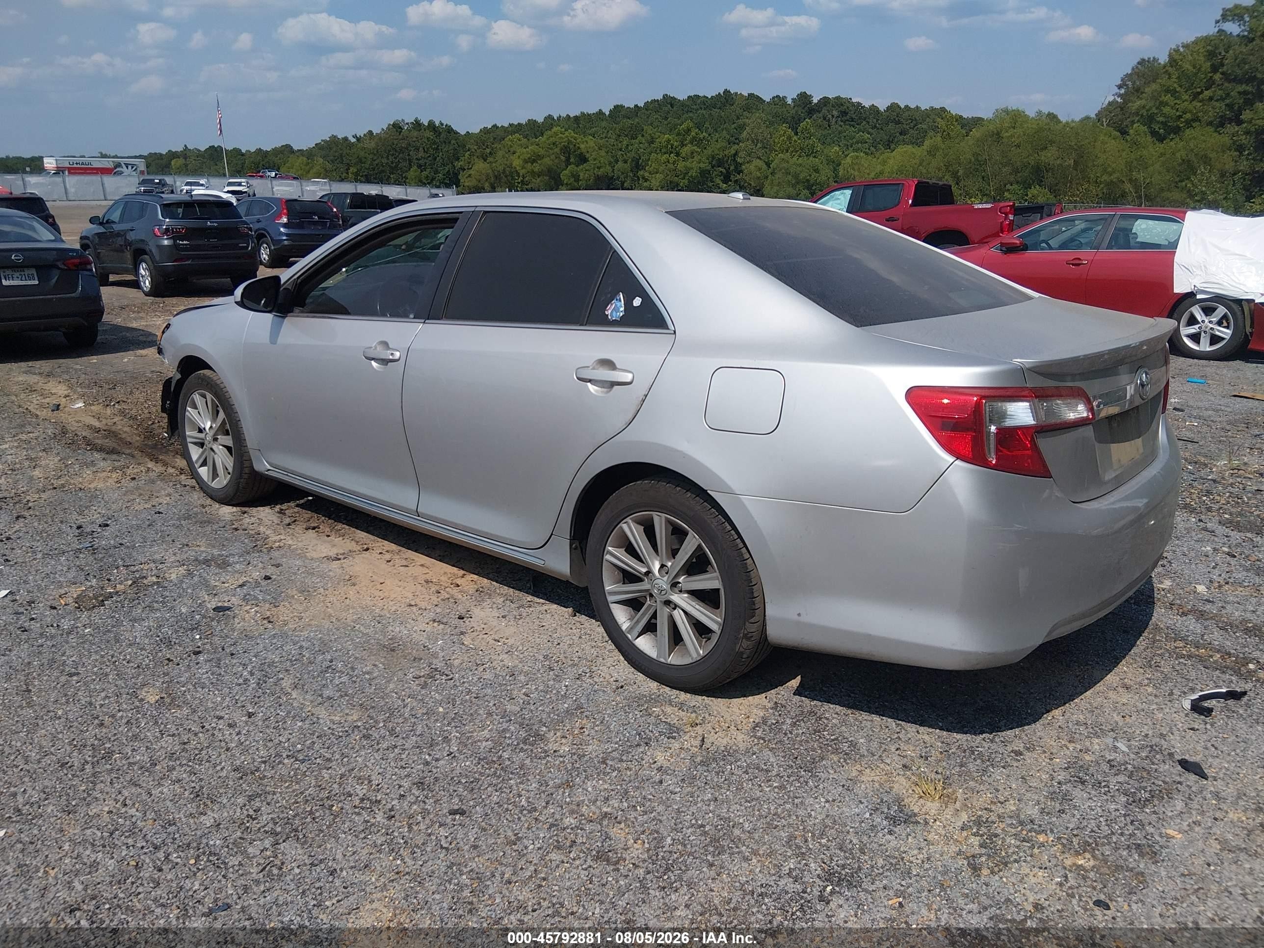 2014 Toyota Camry Xle Silver vin: 4T4BF1FK1ER400642