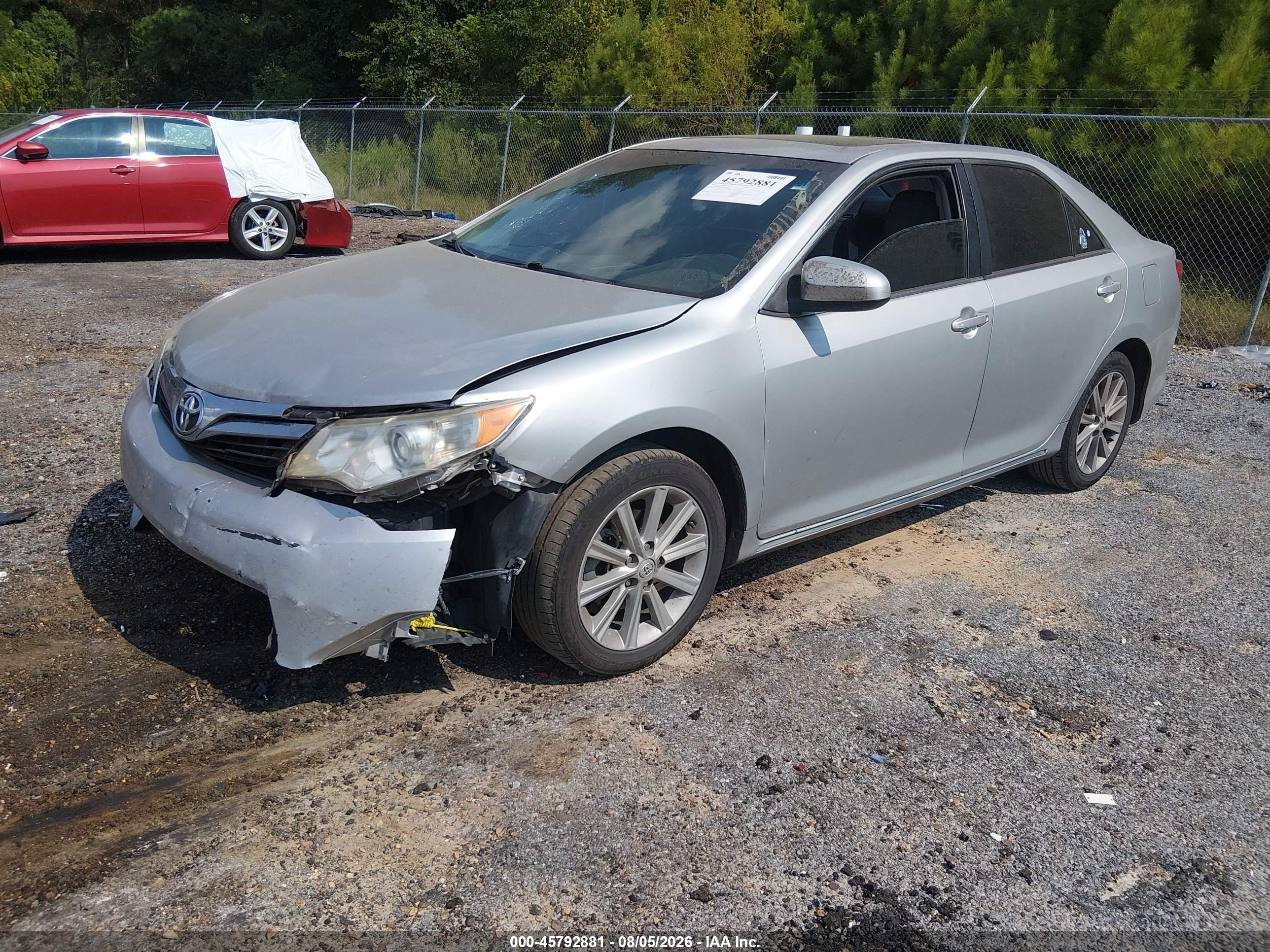 2014 Toyota Camry Xle Silver vin: 4T4BF1FK1ER400642