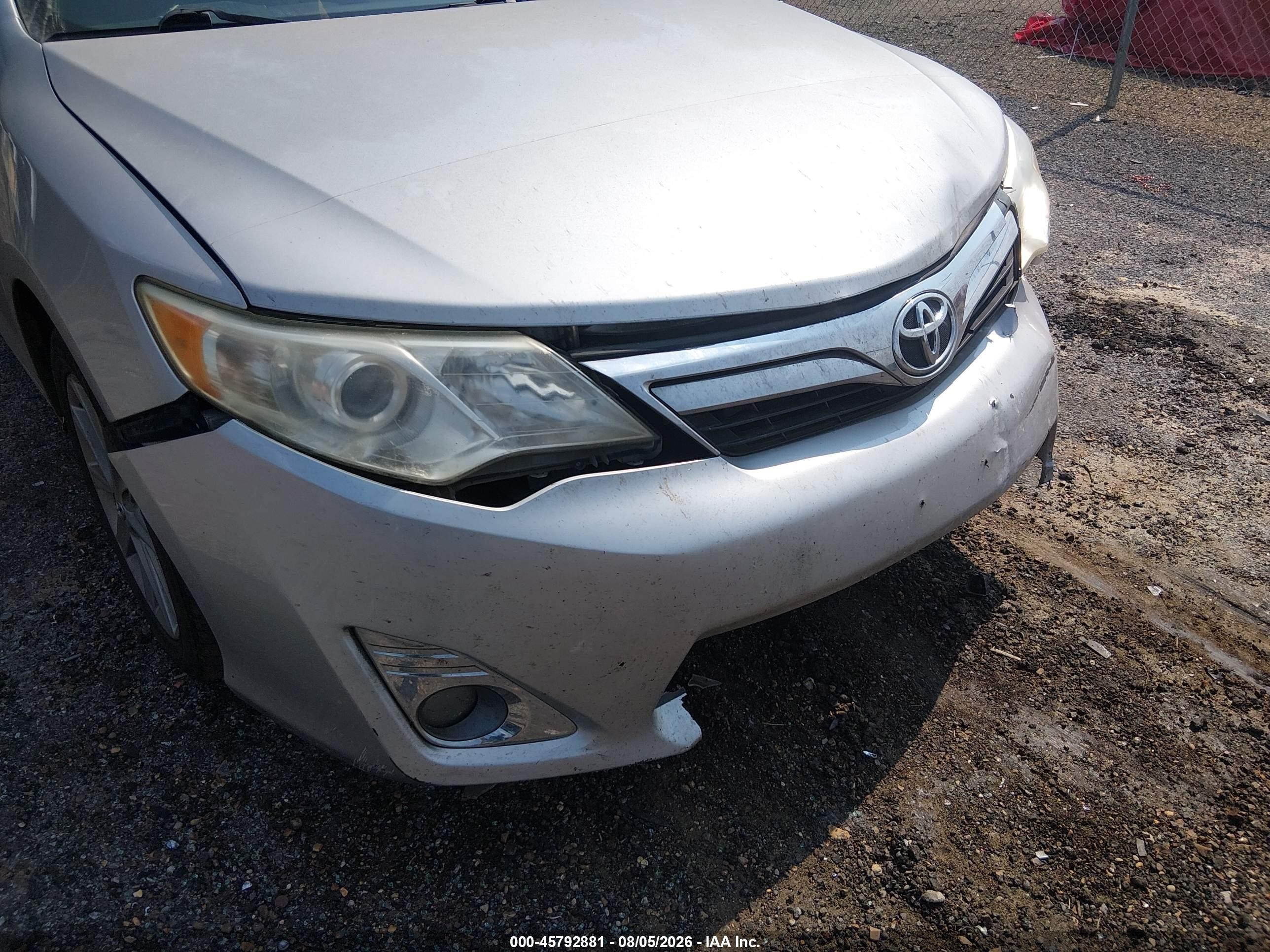 2014 Toyota Camry Xle Silver vin: 4T4BF1FK1ER400642