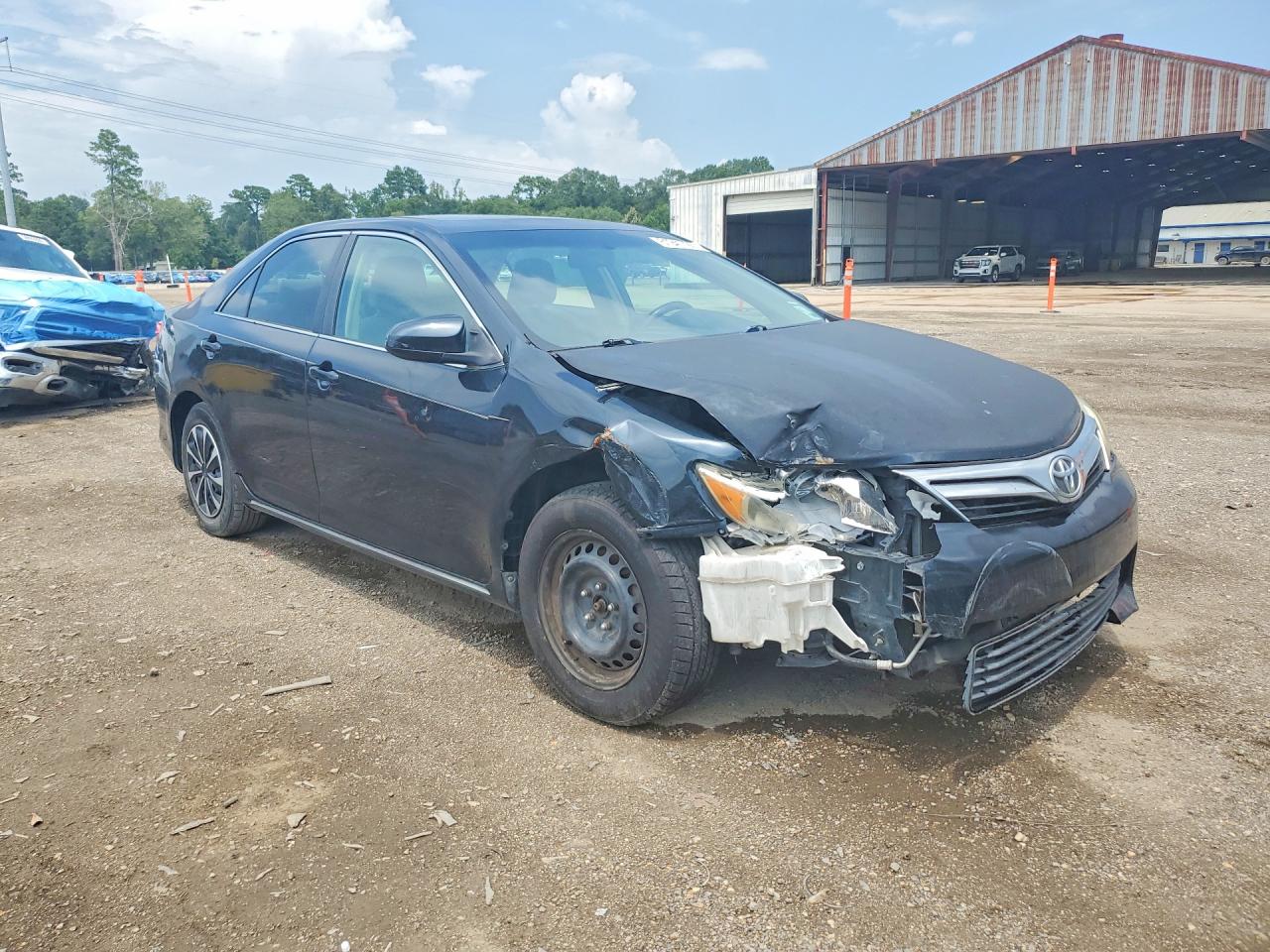 2014 Toyota Camry Le Black vin: 4T4BF1FK1ER402732