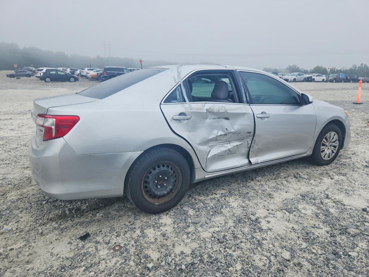 2014 Toyota Camry Le Silver vin: 4T4BF1FK1ER407431