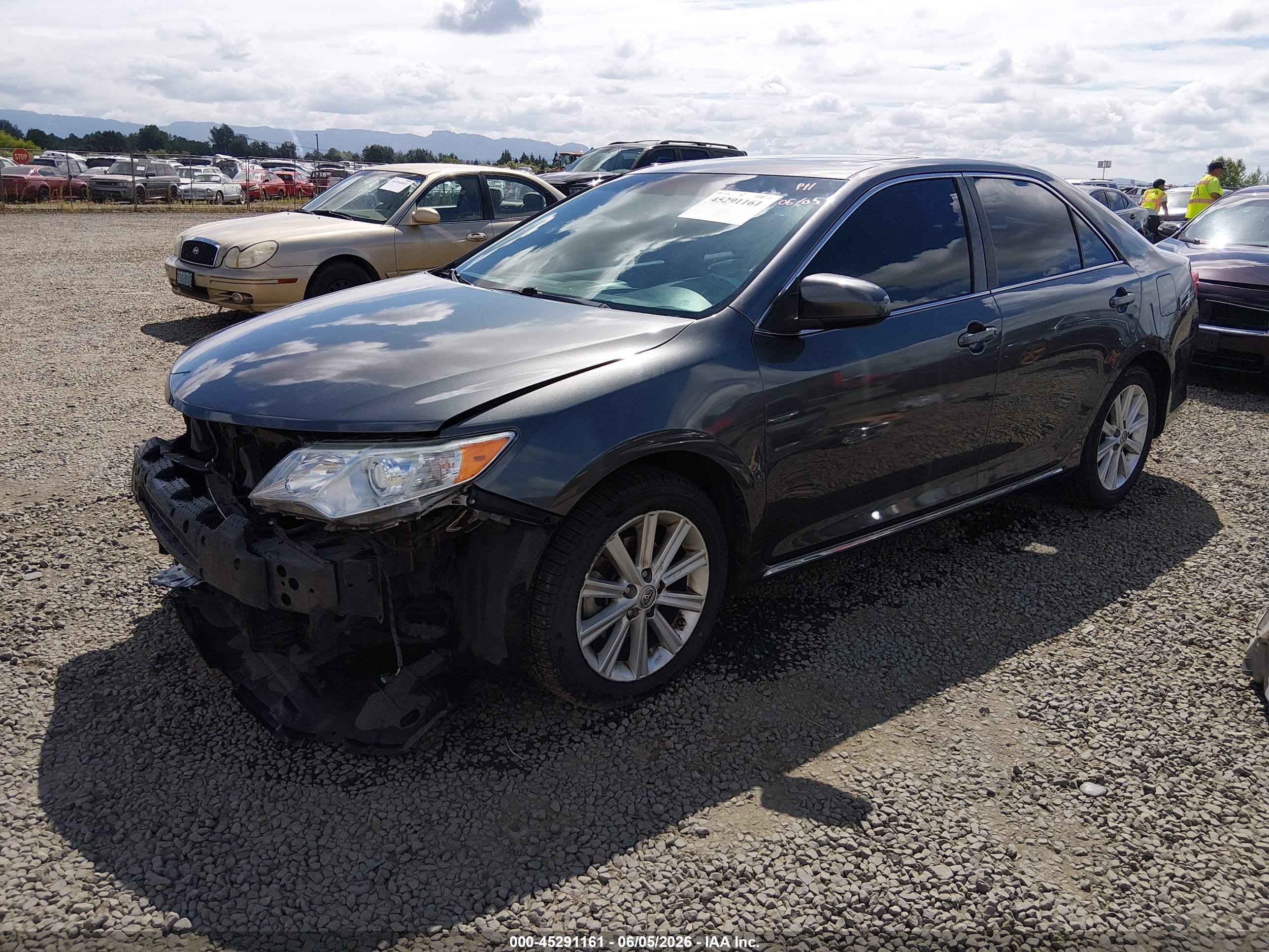 2014 Toyota Camry Xle Gray vin: 4T4BF1FK1ER409972