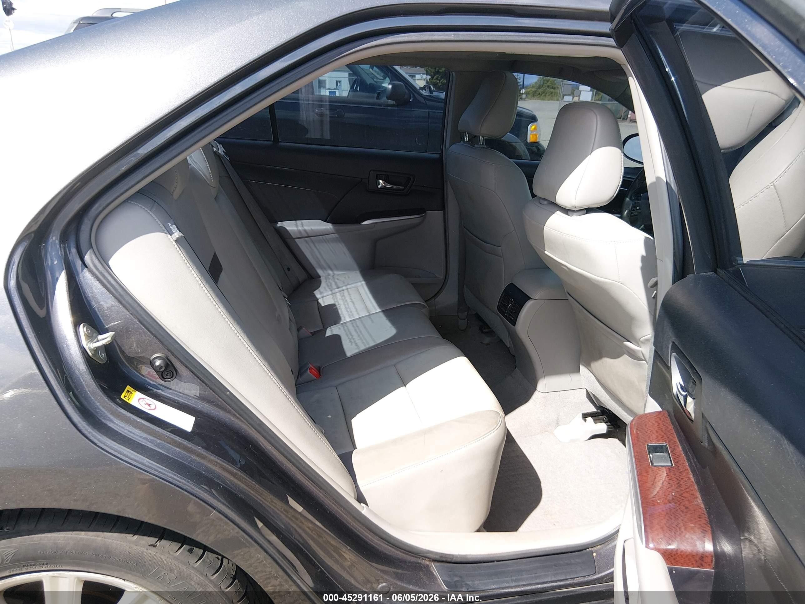 2014 Toyota Camry Xle Gray vin: 4T4BF1FK1ER409972