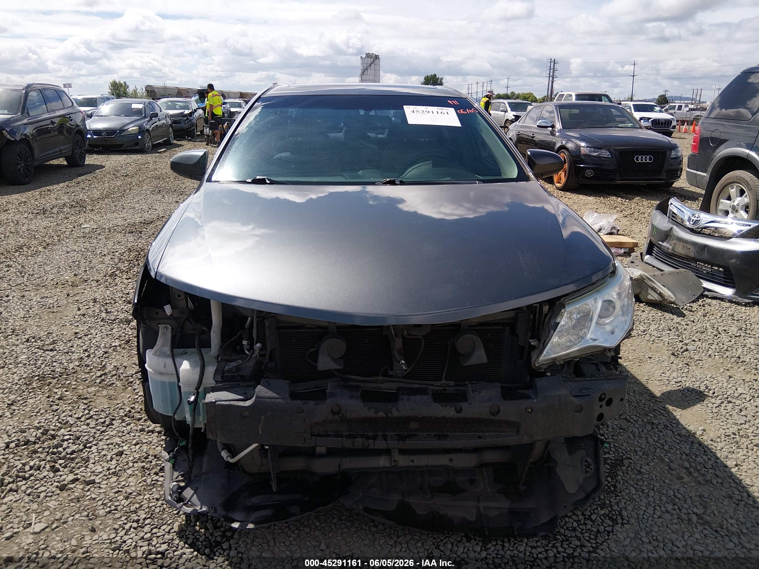 2014 Toyota Camry Xle Gray vin: 4T4BF1FK1ER409972