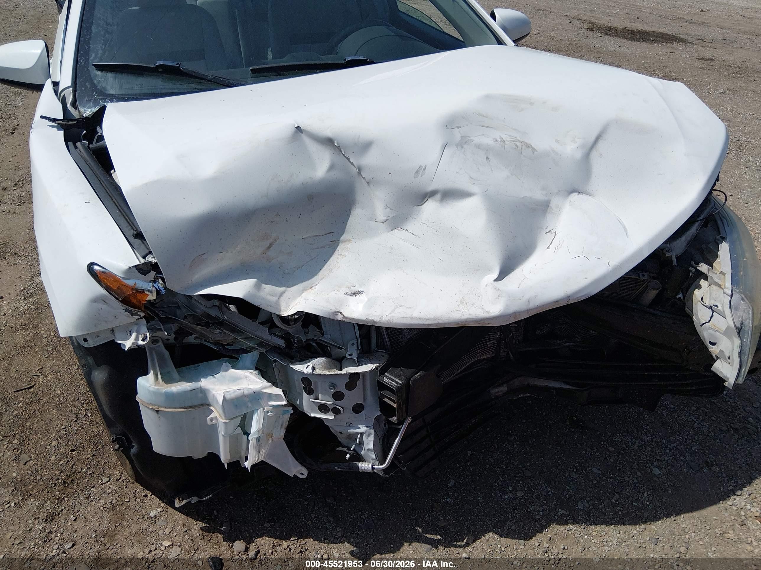 2014 Toyota Camry Le White vin: 4T4BF1FK1ER412449
