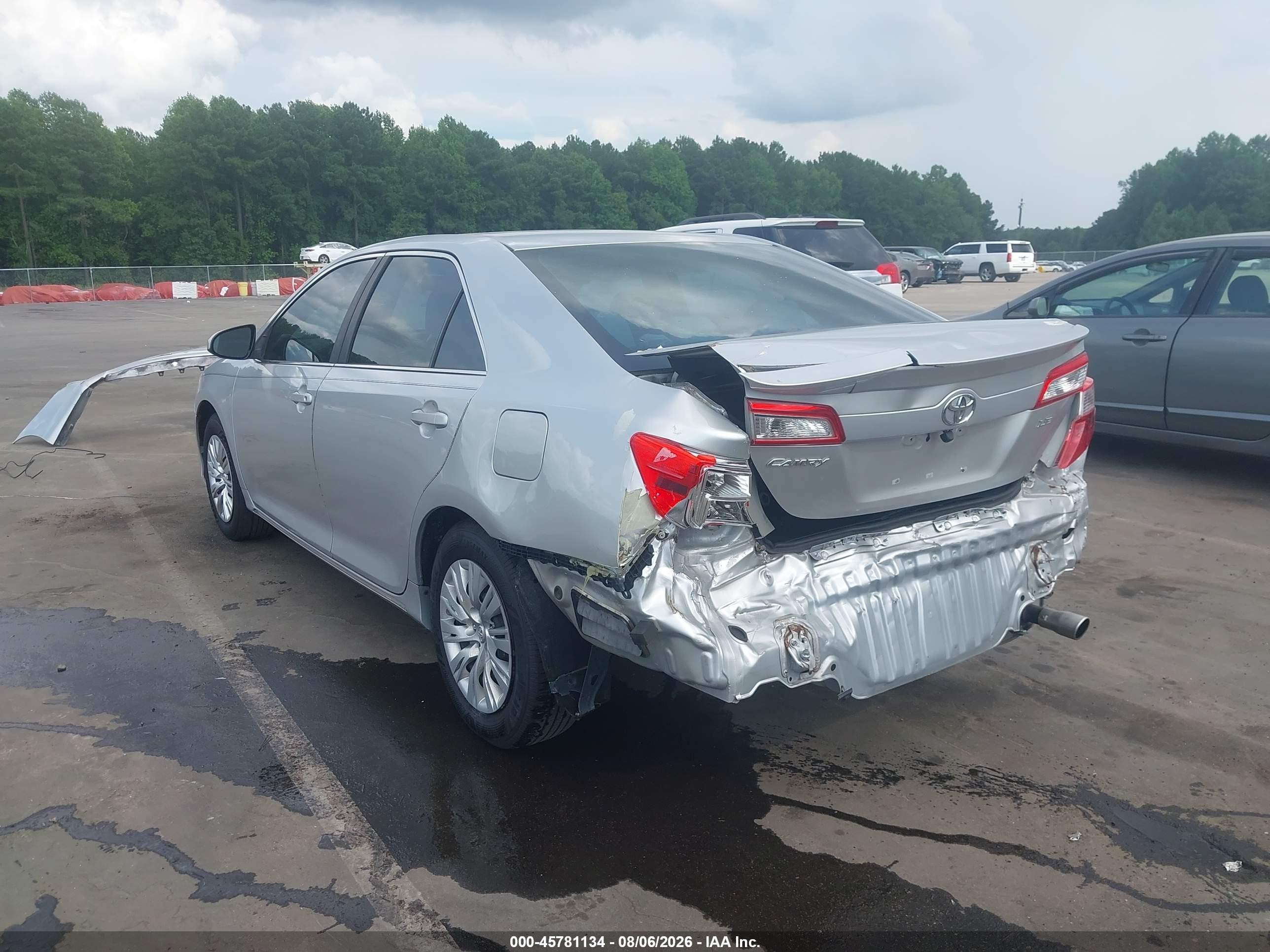 2014 Toyota Camry Le Silver vin: 4T4BF1FK1ER415643