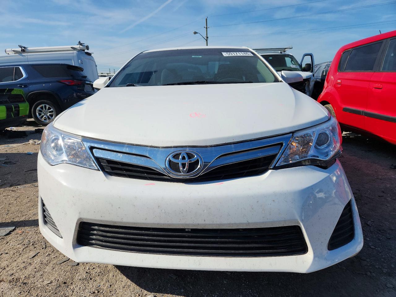 2014 Toyota Camry Le Белый vin: 4T4BF1FK1ER416792