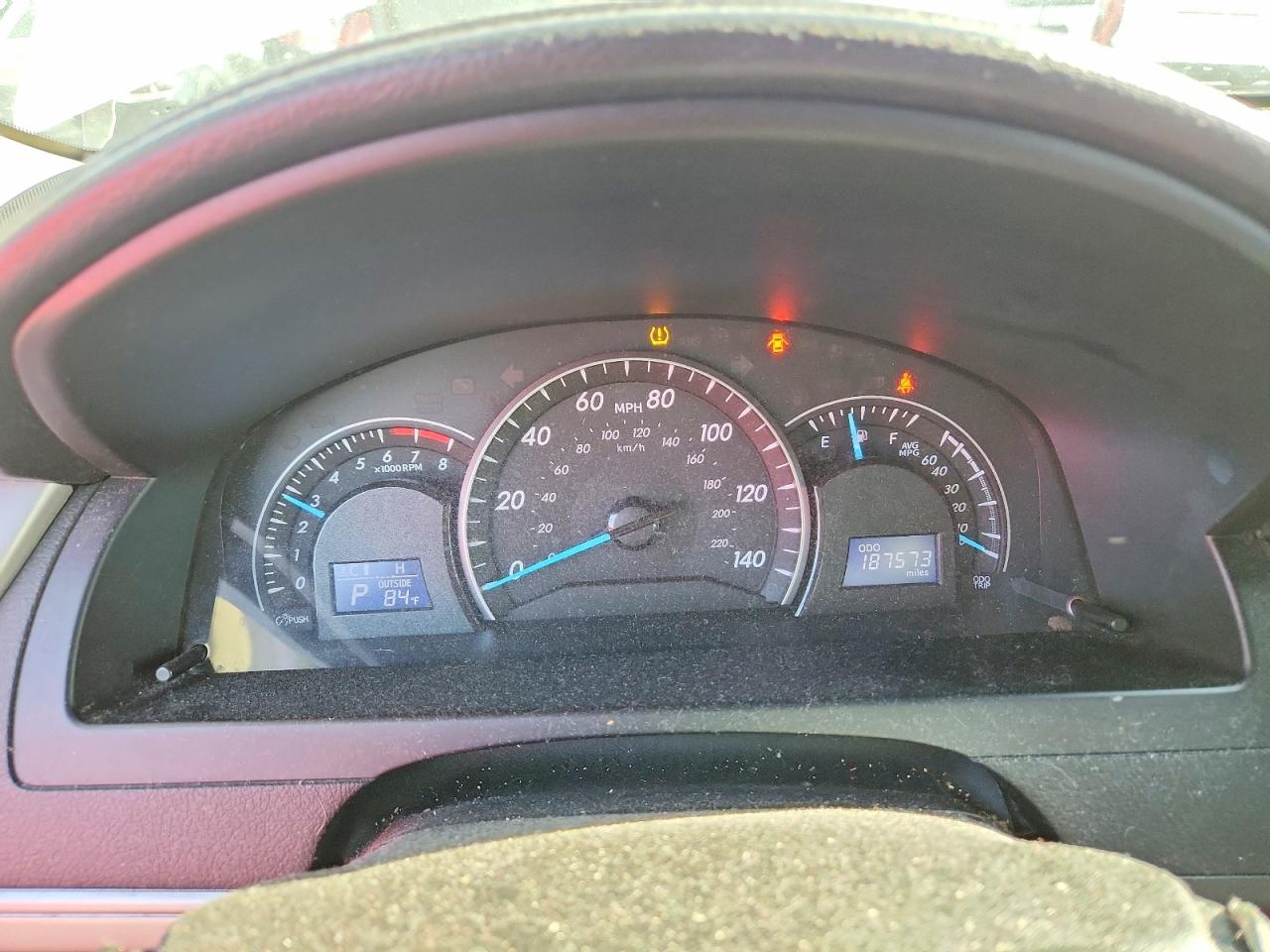2014 Toyota Camry Le Белый vin: 4T4BF1FK1ER416792