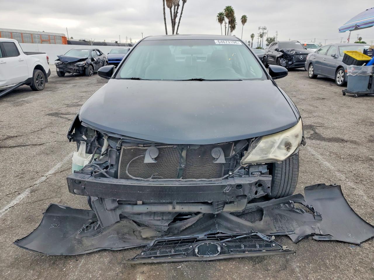 2014 Toyota Camry Le Blue vin: 4T4BF1FK1ER420809