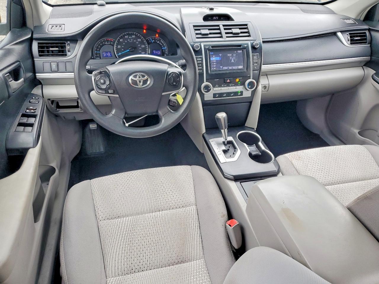 2014 Toyota Camry Le Blue vin: 4T4BF1FK1ER420809