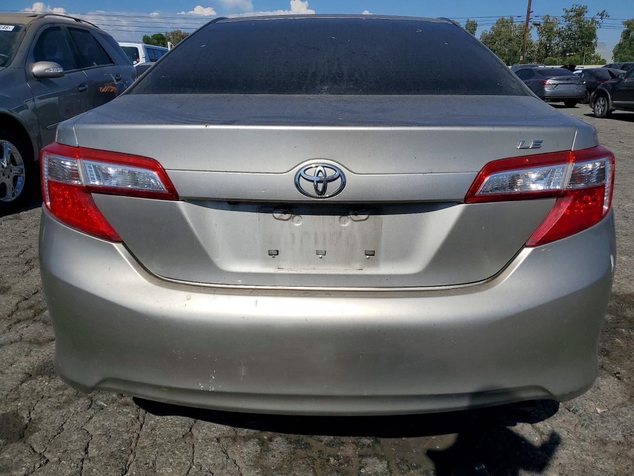 2014 Toyota Camry Le Желто-коричневый vin: 4T4BF1FK1ER425427