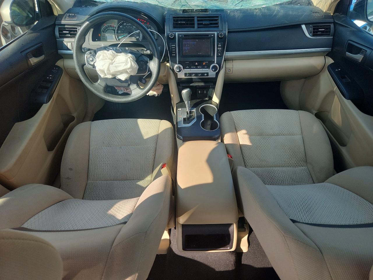 2014 Toyota Camry Le Beige vin: 4T4BF1FK1ER427260