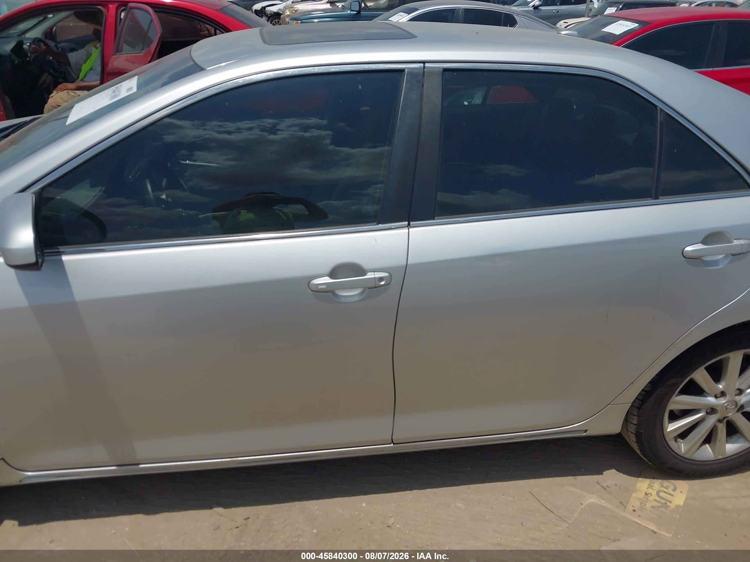 2014 Toyota Camry Xle Серебряный vin: 4T4BF1FK1ER427856