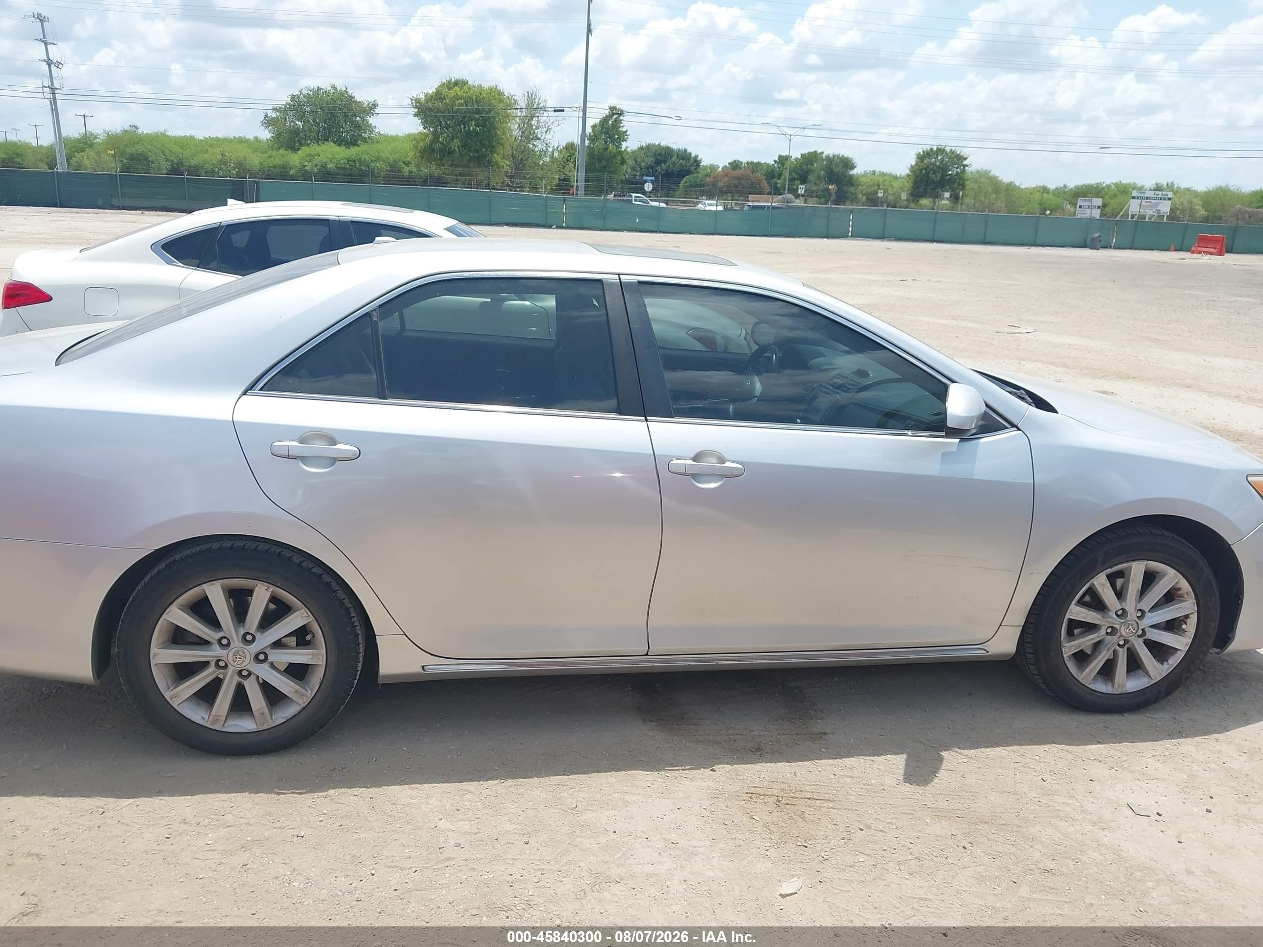 2014 Toyota Camry Xle Серебряный vin: 4T4BF1FK1ER427856