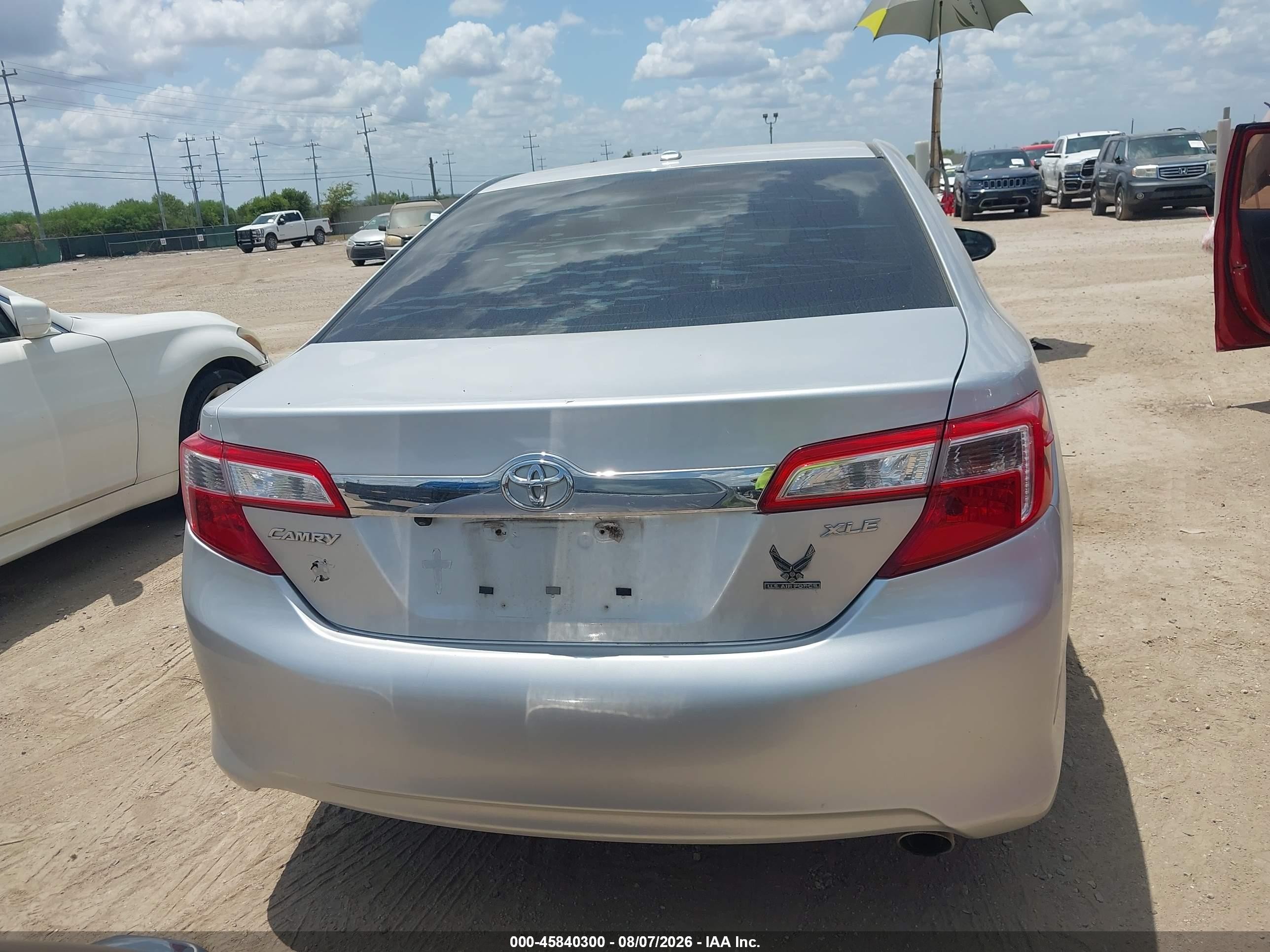 2014 Toyota Camry Xle Серебряный vin: 4T4BF1FK1ER427856