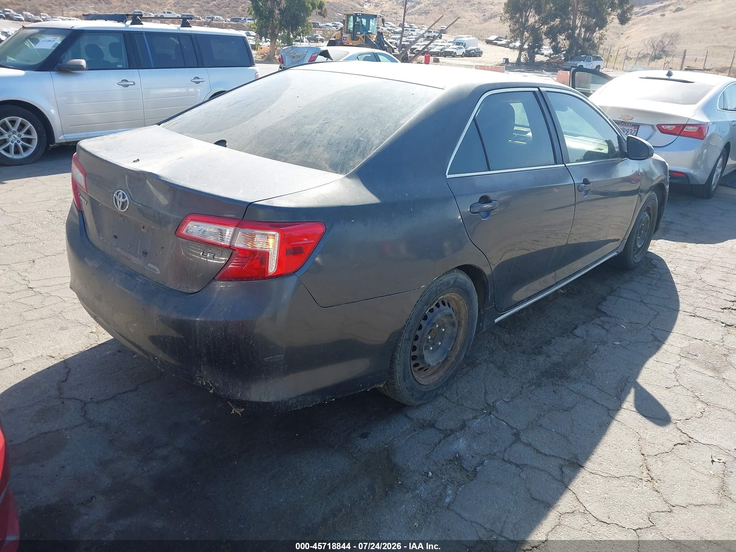 2014 Toyota Camry Le Gray vin: 4T4BF1FK1ER428649