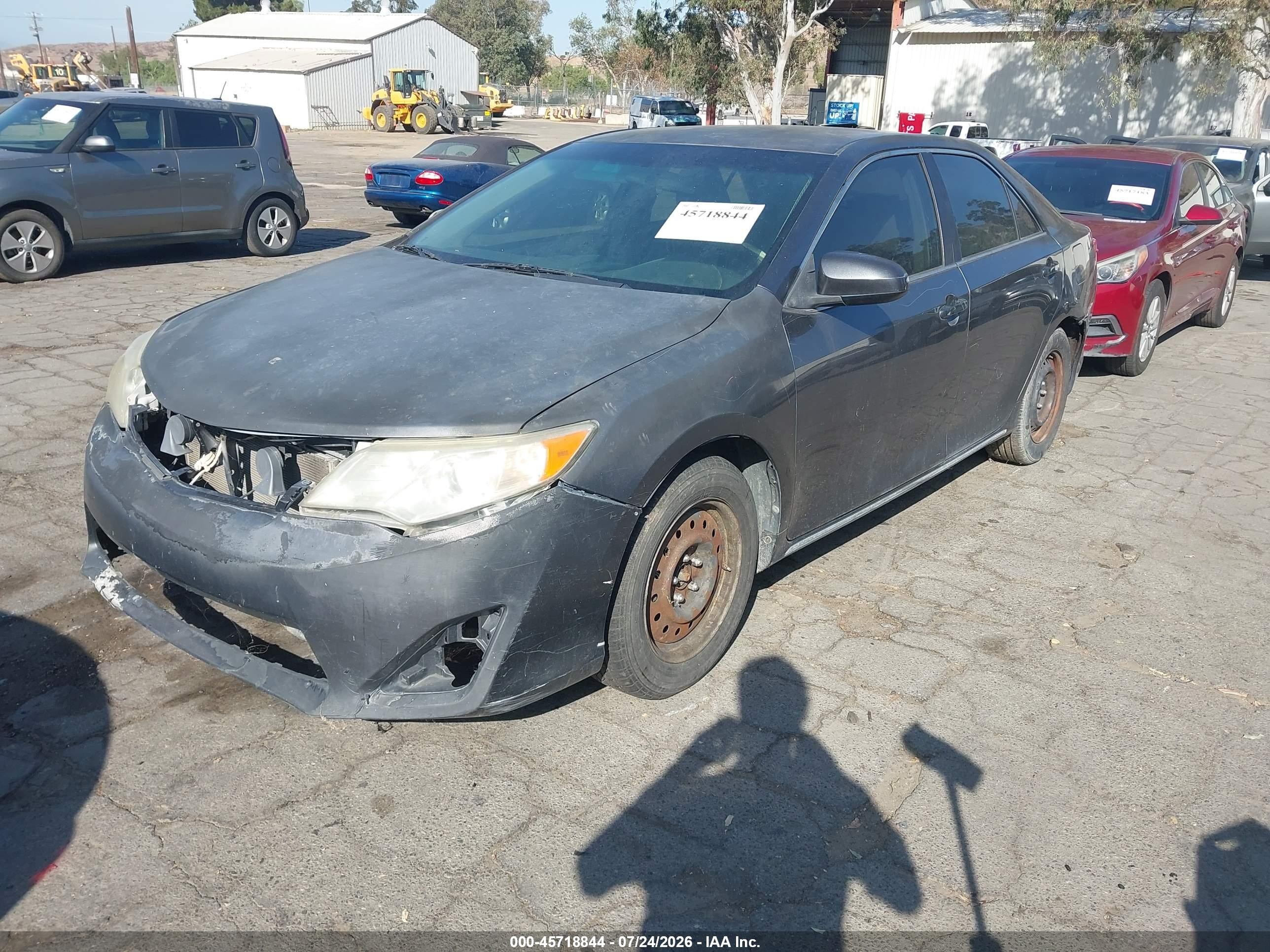 2014 Toyota Camry Le Gray vin: 4T4BF1FK1ER428649